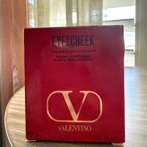 Valentino Eye2Cheek